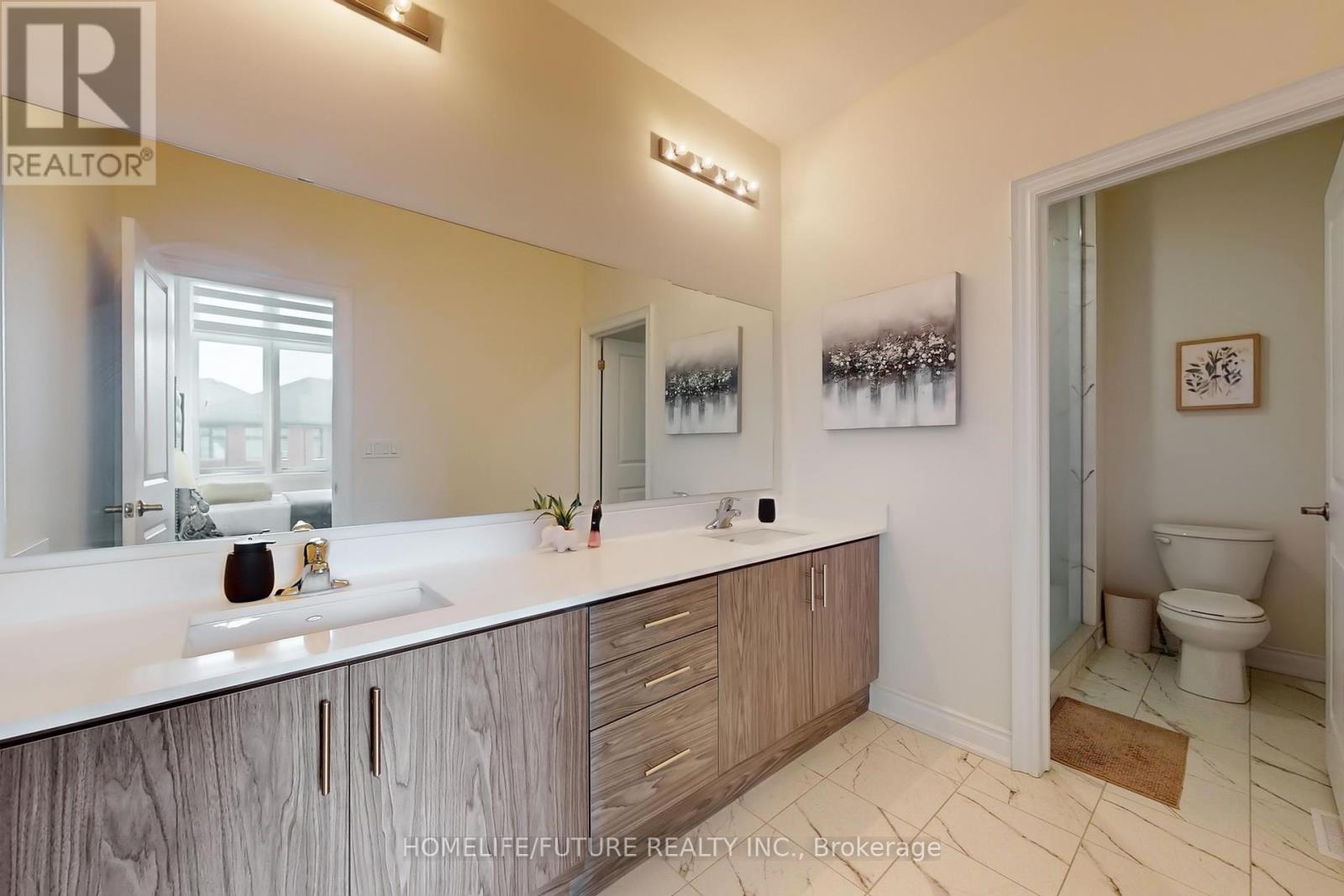 19 Joiner Circle, Whitchurch-Stouffville (Ballantrae), Ontario  L4A 4W9 - Photo 34 - N12401553