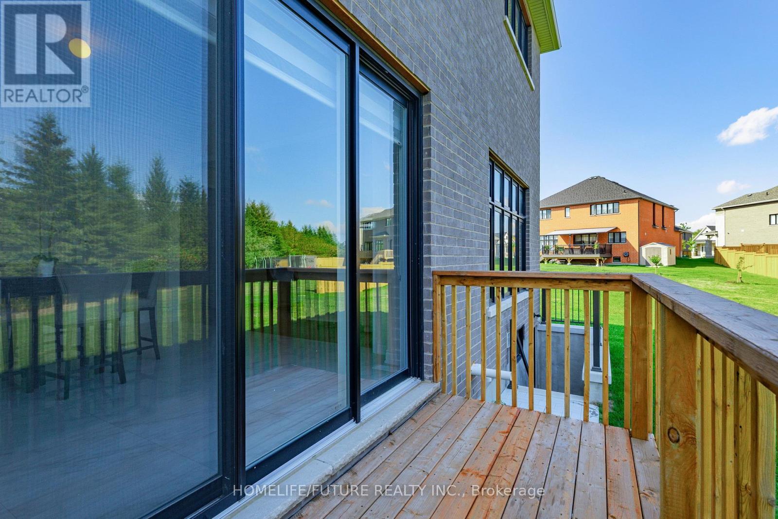 19 Joiner Circle, Whitchurch-Stouffville (Ballantrae), Ontario  L4A 4W9 - Photo 47 - N12401553