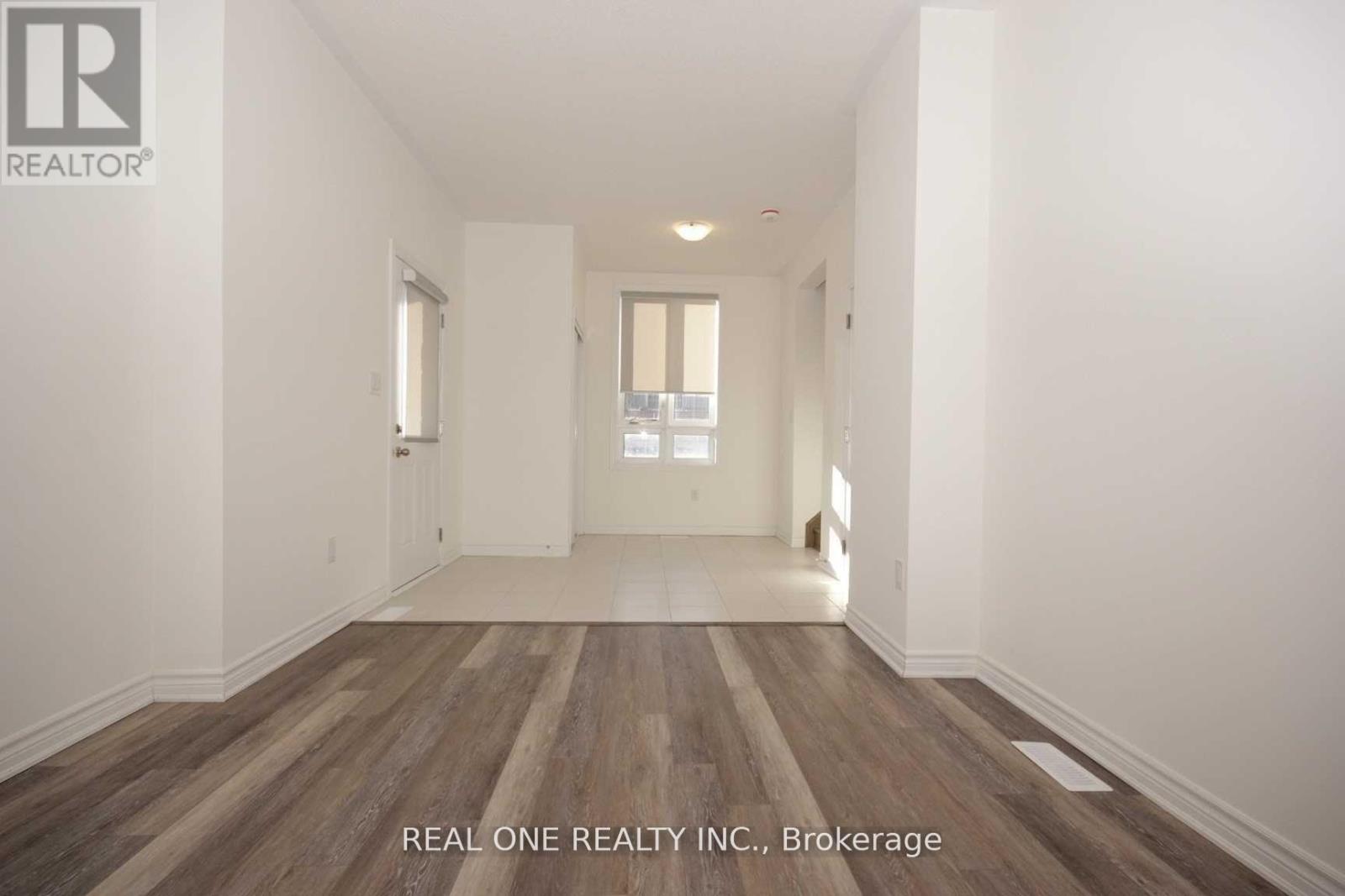 31 Massachusetts Lane, Markham, Ontario  L6E 0V6 - Photo 6 - N12395825