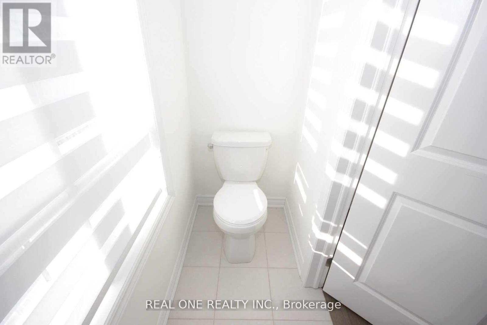 31 Massachusetts Lane, Markham, Ontario  L6E 0V6 - Photo 12 - N12395825