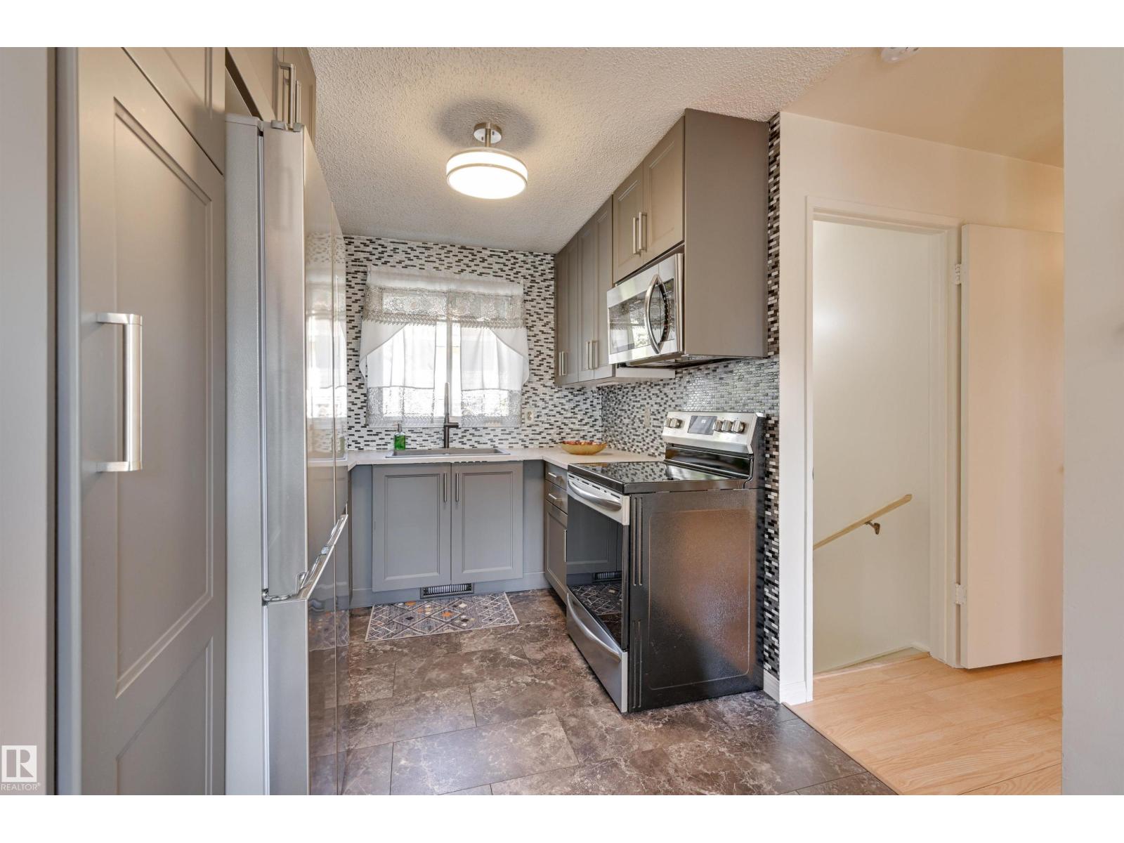 14703 35 St Nw, Edmonton, Alberta  T5Y 2H8 - Photo 14 - E4458750