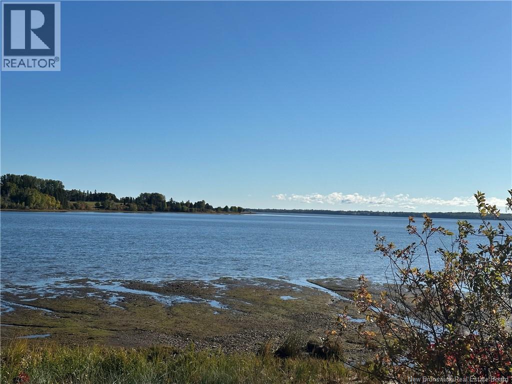 4 Cote Bleu, Bathurst, New Brunswick  E2A 3E8 - Photo 11 - NB112858