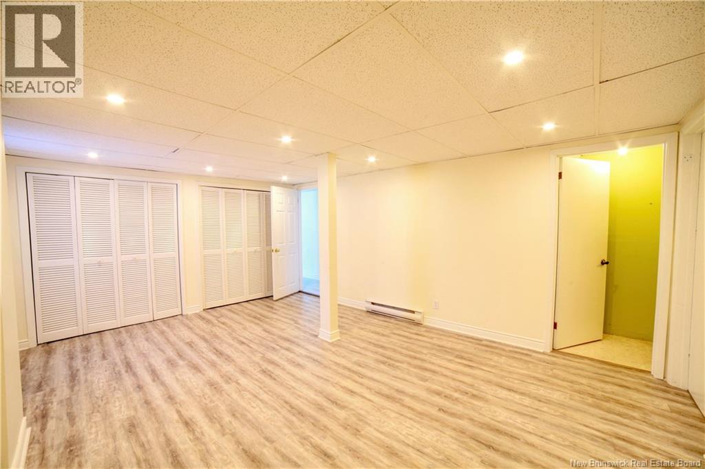 4 Cote Bleu, Bathurst, New Brunswick  E2A 3E8 - Photo 29 - NB112858