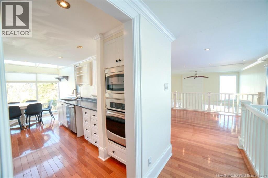 4 Cote Bleu, Bathurst, New Brunswick  E2A 3E8 - Photo 17 - NB112858