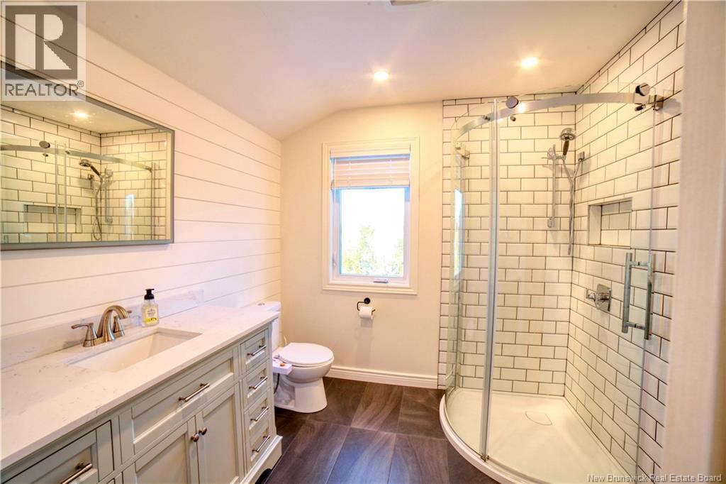 4 Cote Bleu, Bathurst, New Brunswick  E2A 3E8 - Photo 47 - NB112858