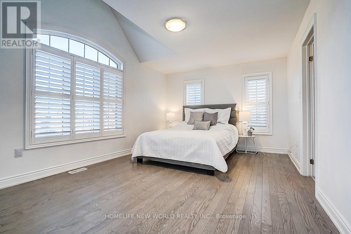 107 Beechborough Crescent, East Gwillimbury (Sharon), Ontario  L9N 0N9 - Photo 32 - N12416805