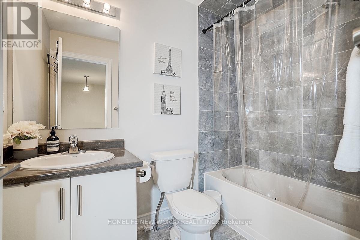 107 Beechborough Crescent, East Gwillimbury (Sharon), Ontario  L9N 0N9 - Photo 42 - N12416805