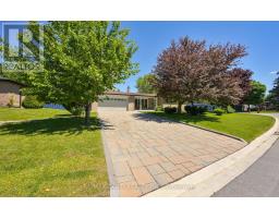 15 FLAVIAN CRESCENT, Brampton, Ontario