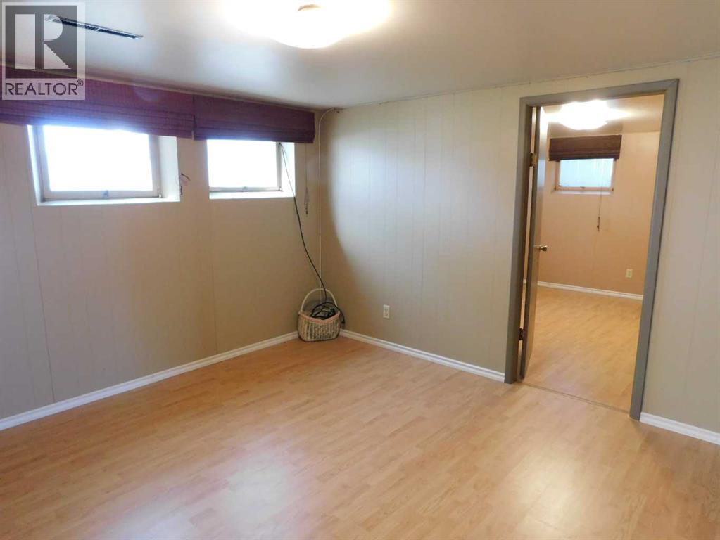 68 Spruce Avenue W, Brooks, Alberta  T1R 0A2 - Photo 33 - A2218208