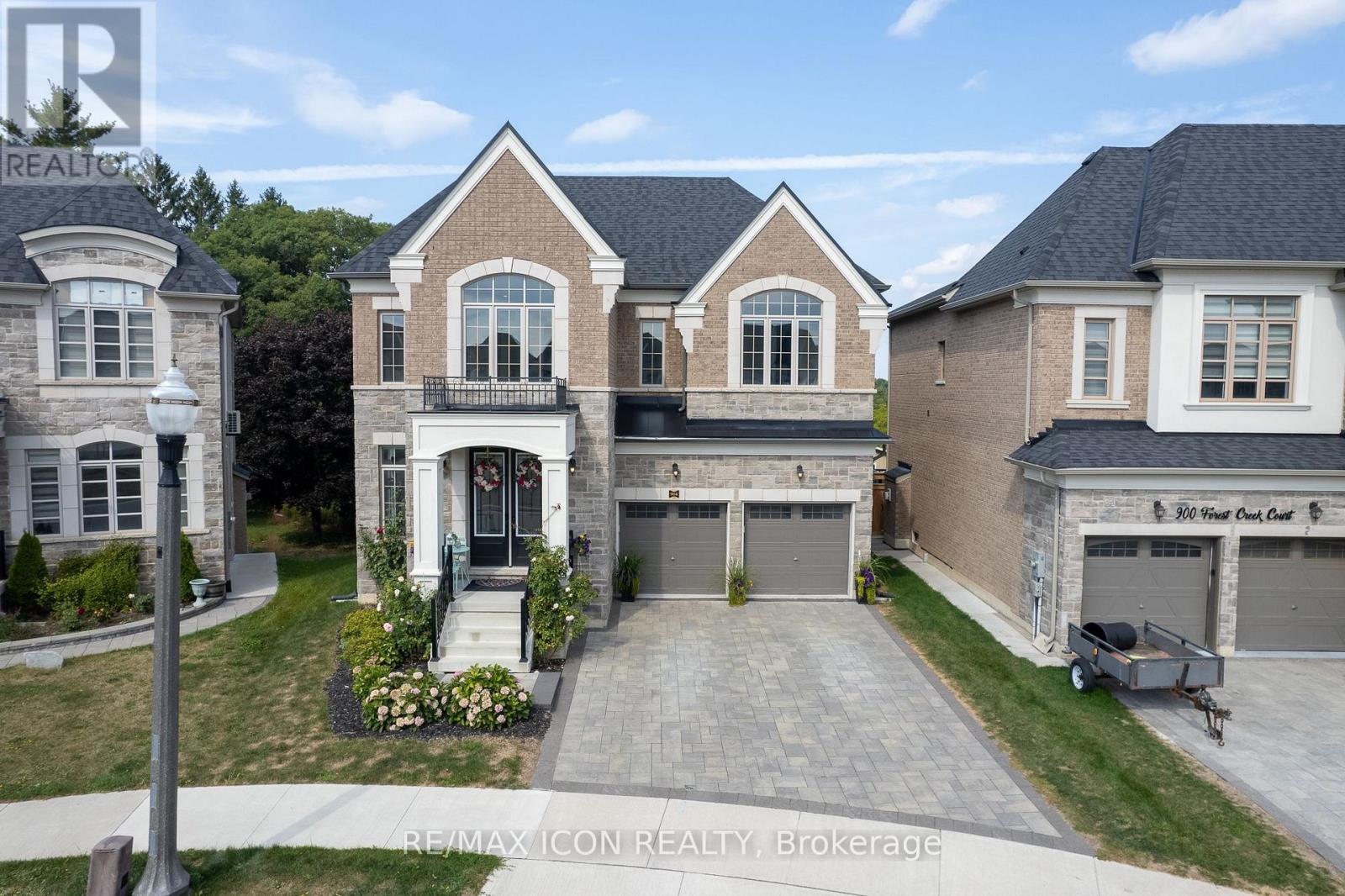904 Forest Creek Court, Kitchener, Ontario  N2R 0M6 - Photo 3 - X12416806