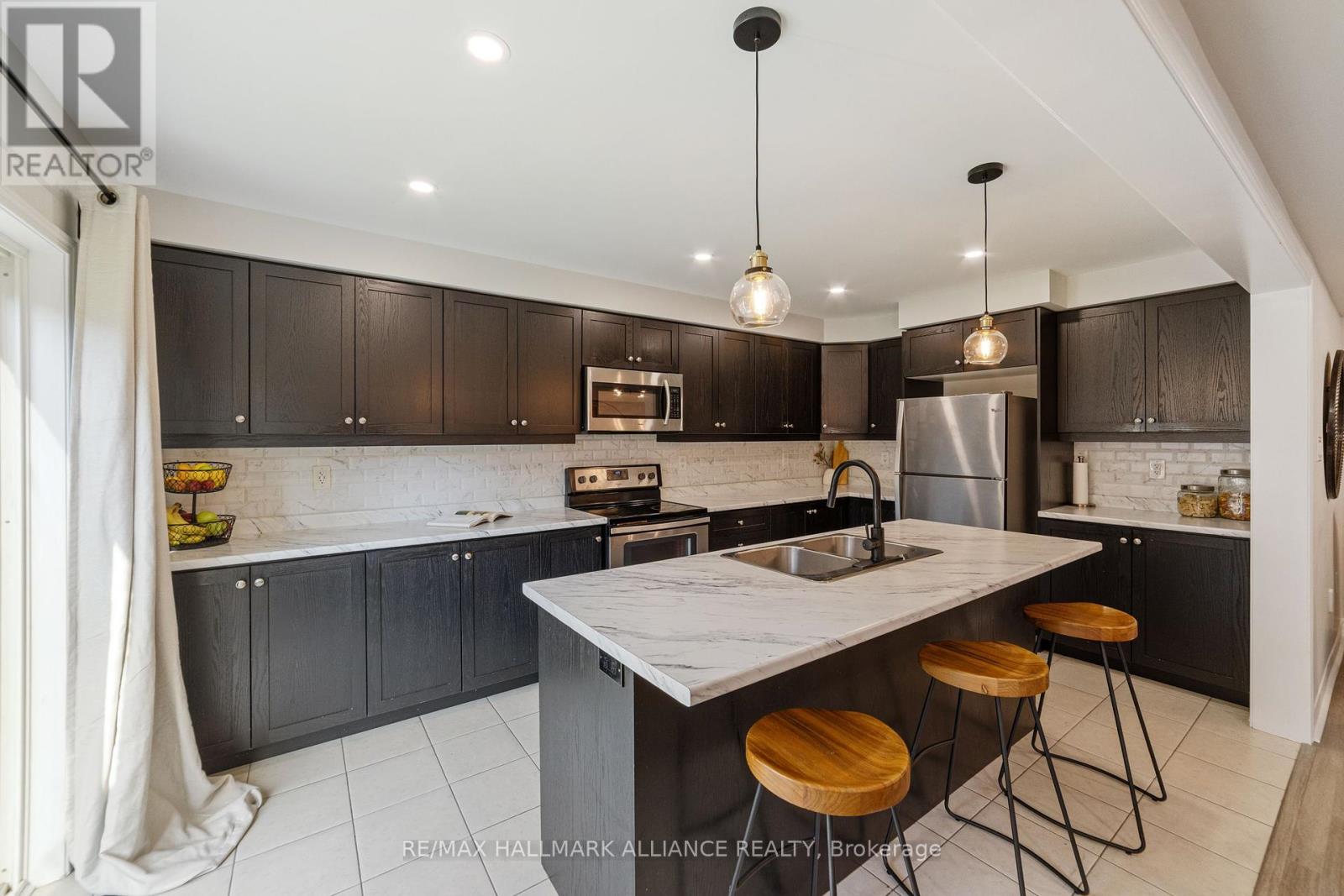 #26 - 22 Spring Creek Drive, Hamilton, Ontario  L8B 1V7 - Photo 13 - X12416807