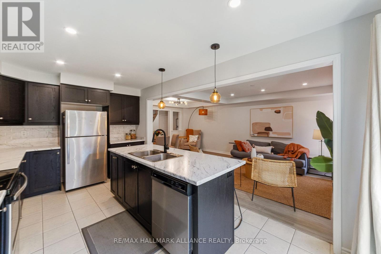 #26 - 22 Spring Creek Drive, Hamilton, Ontario  L8B 1V7 - Photo 14 - X12416807