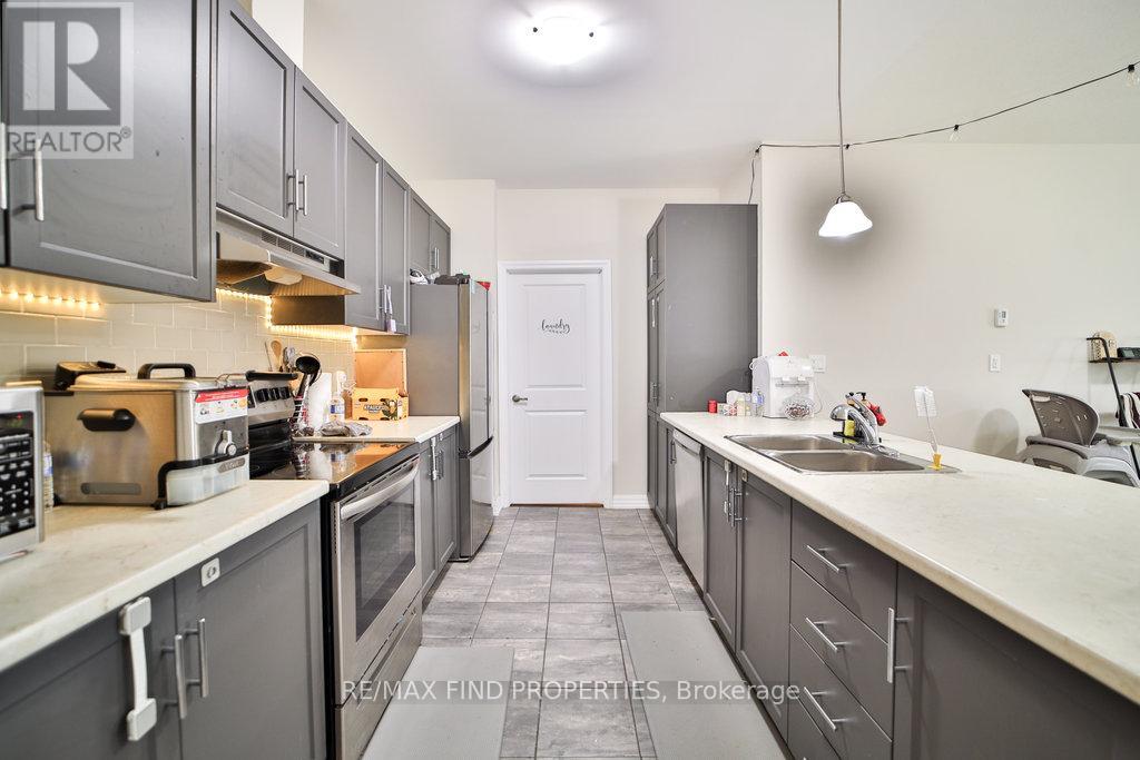 53 - 4311 Mann Street, Niagara Falls, Ontario  L2G 3K2 - Photo 10 - X12416809