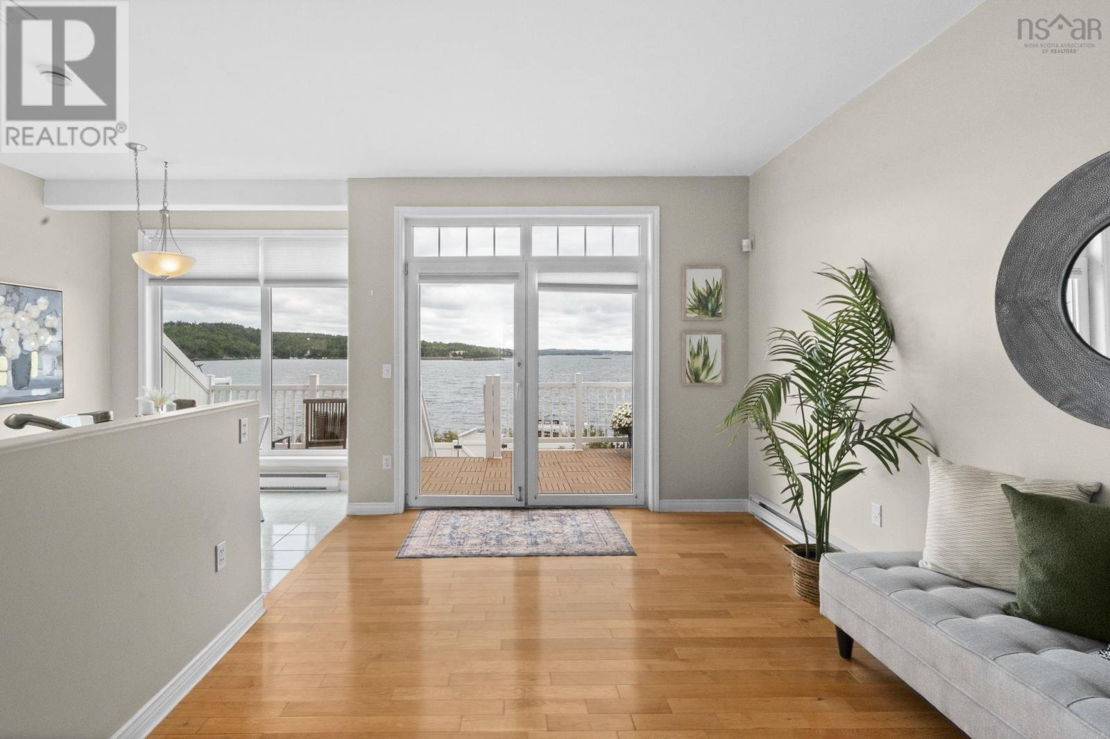 Property at 13 Arthur Lismer Court image 5