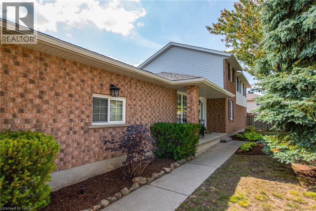 271 Newbury Drive, Kitchener, Ontario  N2N 3A3 - Photo 46 - 40770153