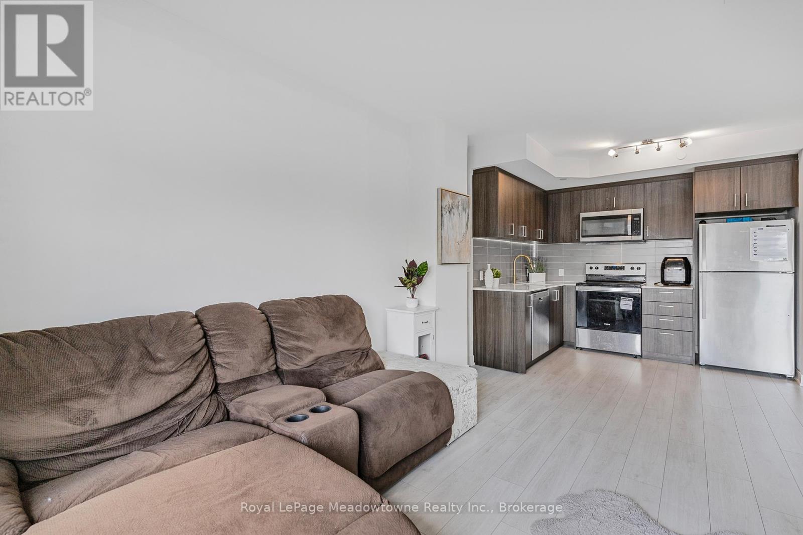 Th 107 - 8010 Derry Road, Milton, Ontario  L9T 2X5 - Photo 9 - W12416611