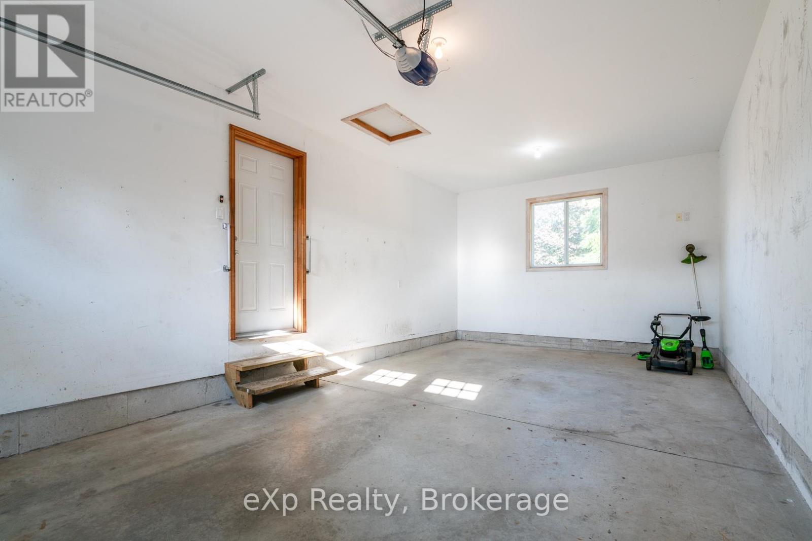 447 Countess Street S, West Grey, Ontario  N0G 1R0 - Photo 34 - X12416848