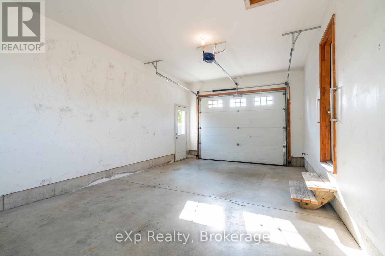 447 Countess Street S, West Grey, Ontario  N0G 1R0 - Photo 35 - X12416848