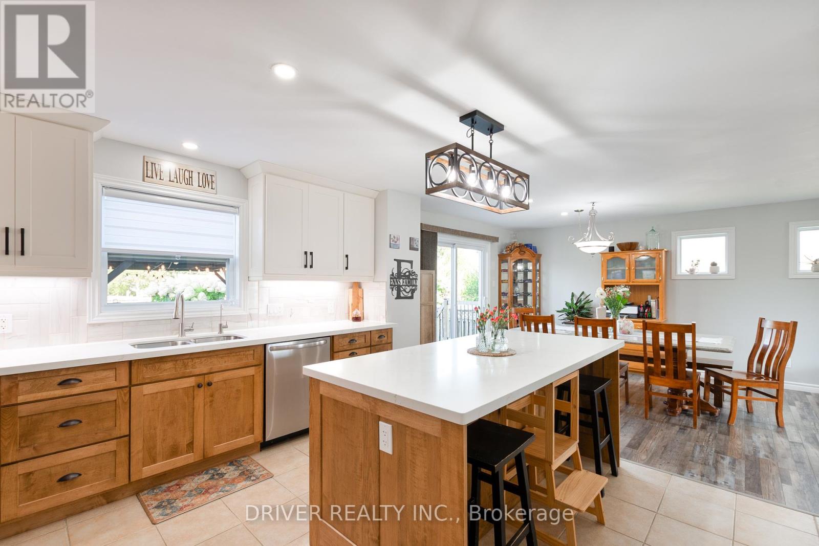12 Tara Court, Aylmer, Ontario  N5H 3C1 - Photo 10 - X12416847