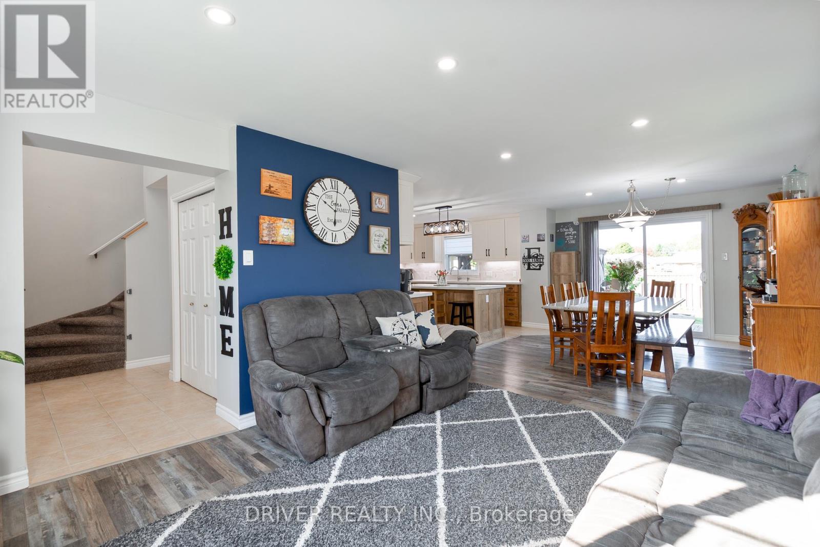 12 Tara Court, Aylmer, Ontario  N5H 3C1 - Photo 8 - X12416847