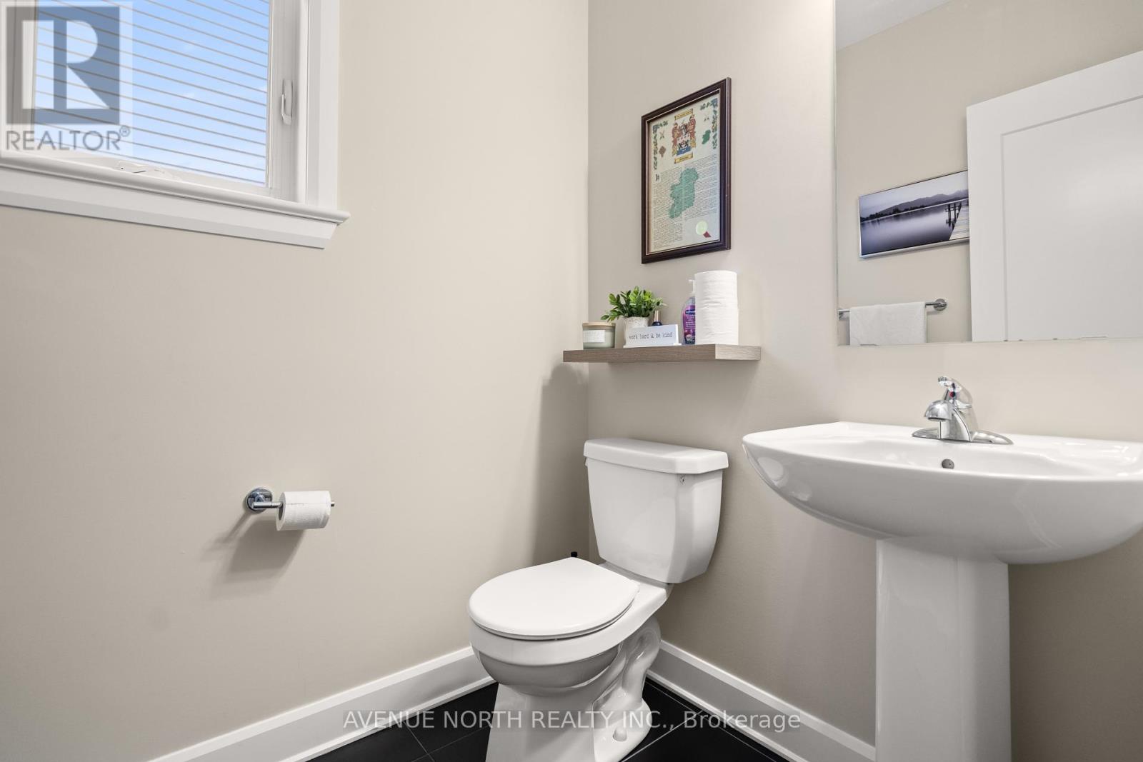 809 Gamble Drive, Russell, Ontario  K4R 0G6 - Photo 3 - X12409263