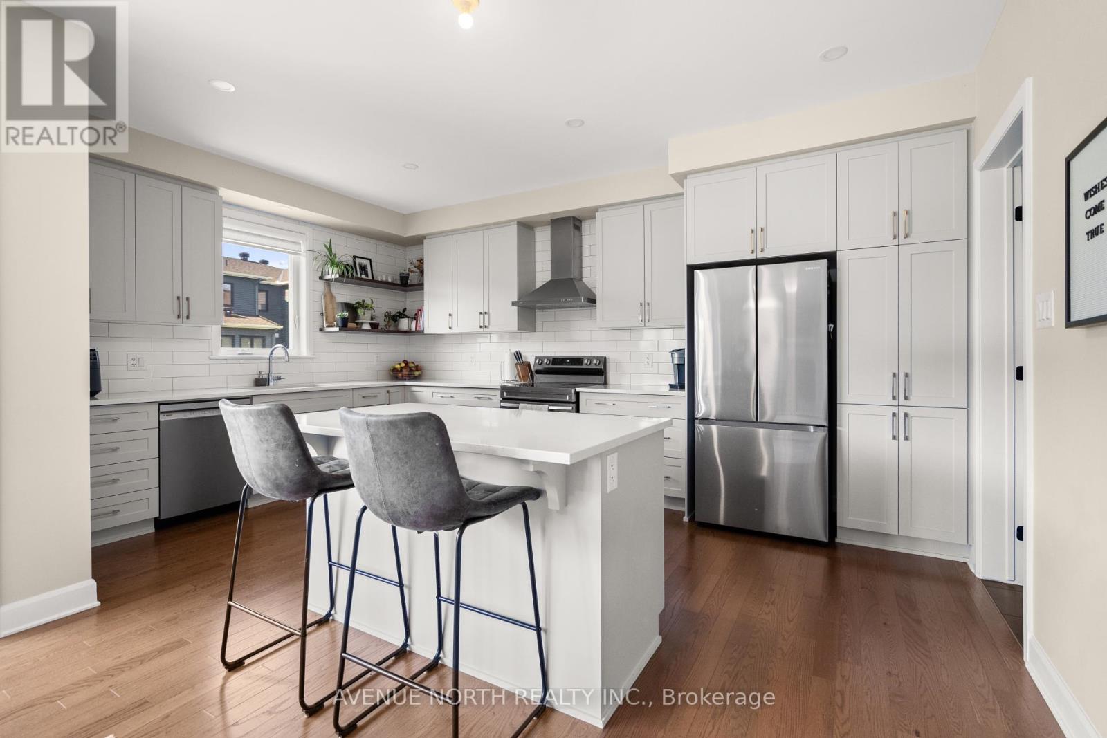 809 Gamble Drive, Russell, Ontario  K4R 0G6 - Photo 8 - X12409263