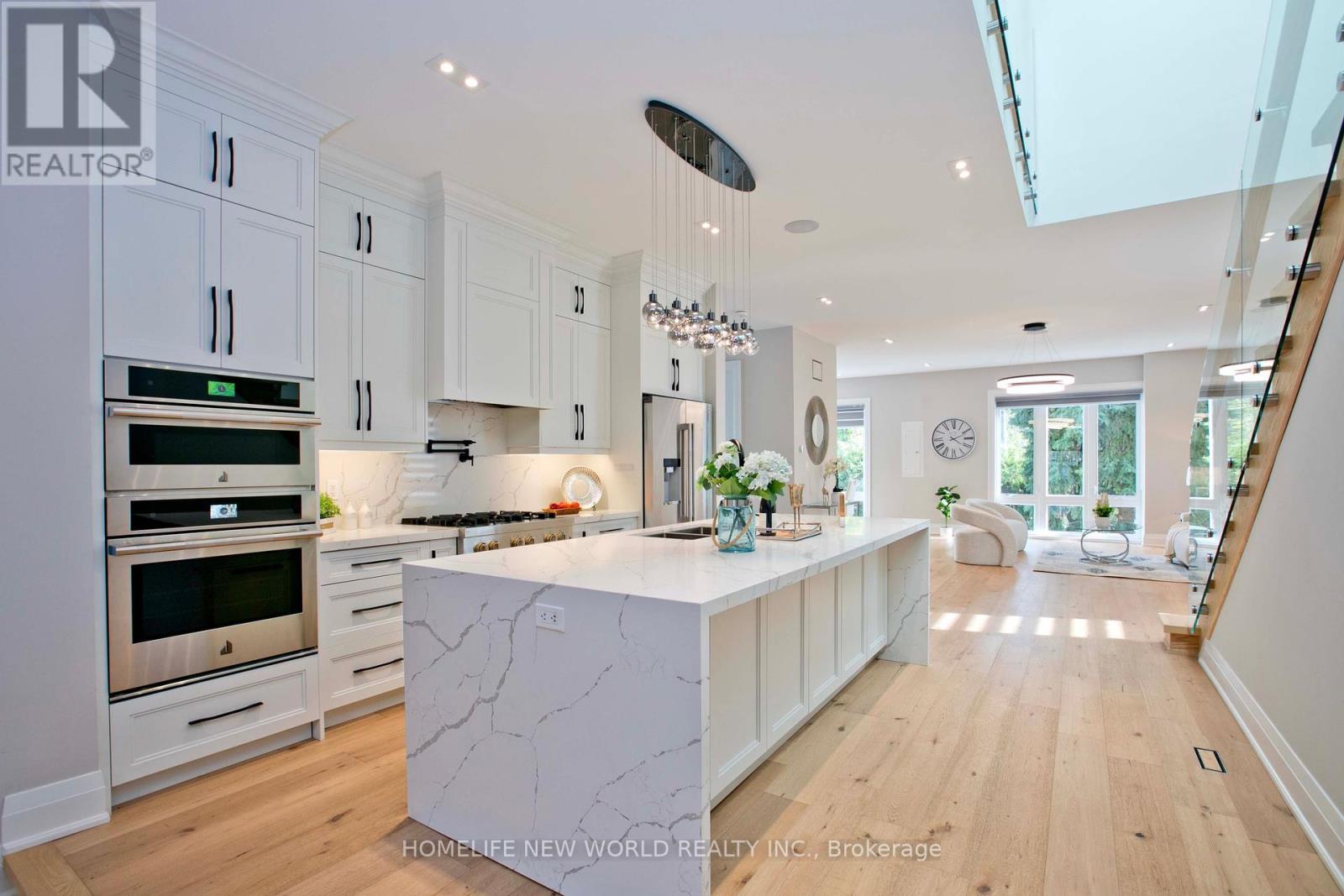 180 Goulding Avenue, Toronto, Ontario  M2R 2P4 - Photo 10 - C12416850