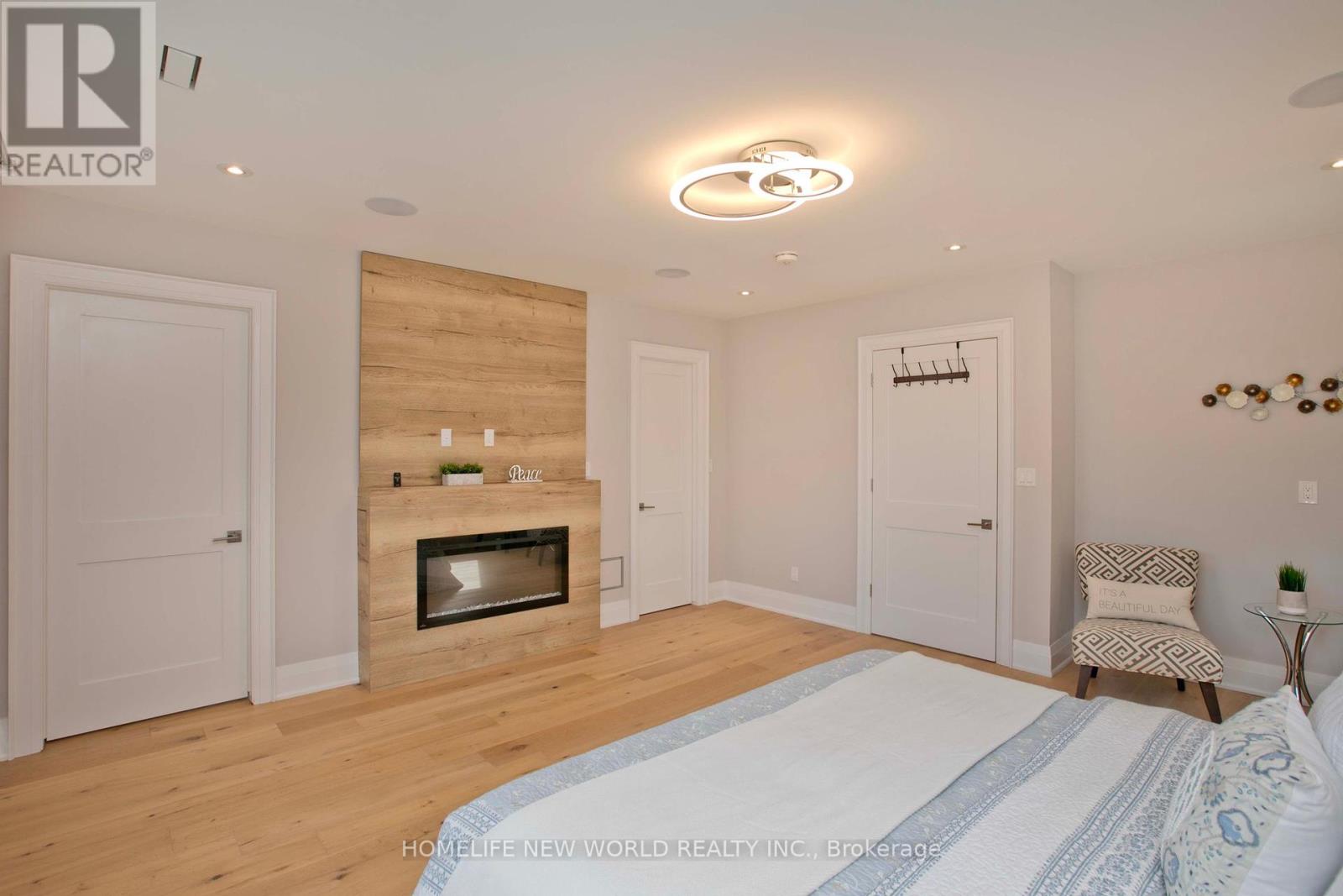 180 Goulding Avenue, Toronto, Ontario  M2R 2P4 - Photo 17 - C12416850