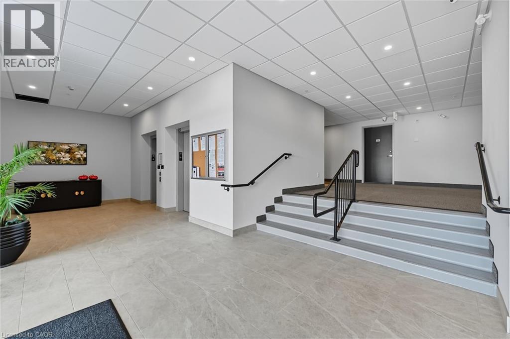 5 Hamilton Street N Unit# 510, Waterdown, Ontario  L8B 2A4 - Photo 4 - 40769884