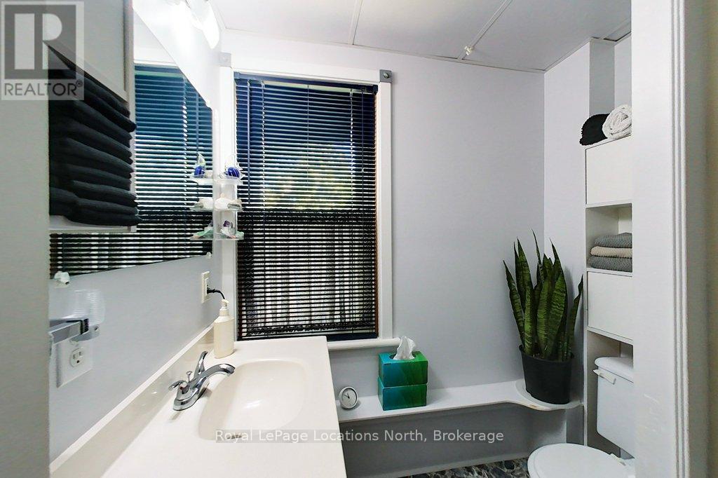236448 Grey Road 13, Grey Highlands, Ontario  N0H 1J0 - Photo 15 - X12416865