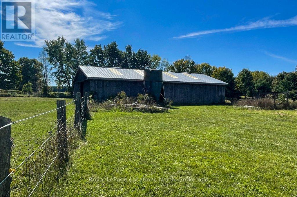 236448 Grey Road 13, Grey Highlands, Ontario  N0H 1J0 - Photo 22 - X12416865