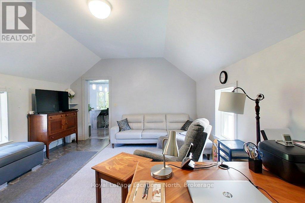 236448 Grey Road 13, Grey Highlands, Ontario  N0H 1J0 - Photo 7 - X12416865