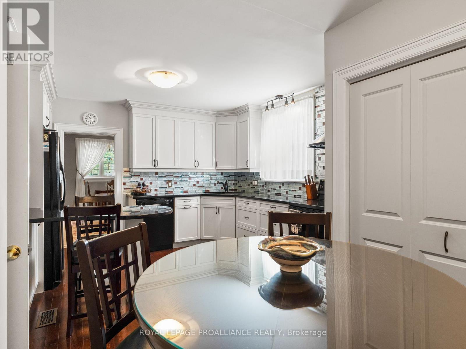 319 Walton Street, Cobourg, Ontario  K9A 3X1 - Photo 17 - X12408750