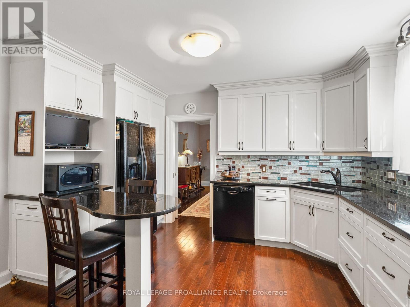 319 Walton Street, Cobourg, Ontario  K9A 3X1 - Photo 15 - X12408750