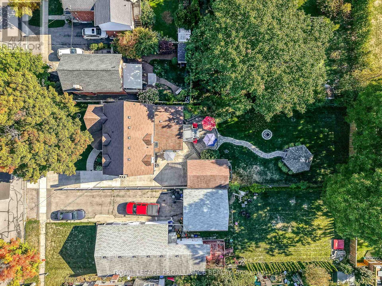 319 Walton Street, Cobourg, Ontario  K9A 3X1 - Photo 3 - X12408750