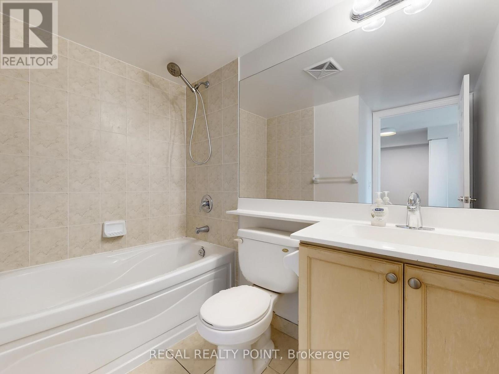 2118 - 25 Greenview Avenue, Toronto, Ontario  M2M 1R2 - Photo 17 - C12416856