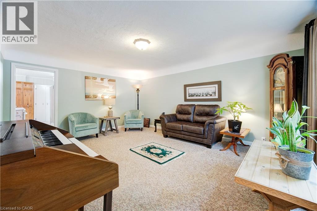 69 Bee Street, Woodstock, Ontario  N4S 3Z2 - Photo 5 - 40762176