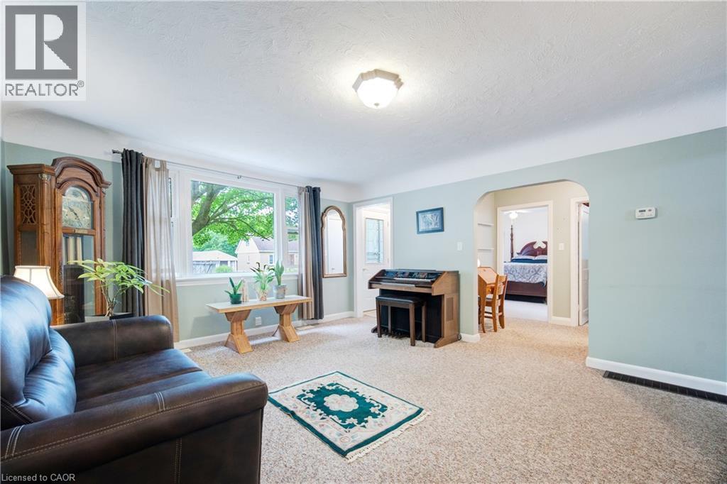 69 Bee Street, Woodstock, Ontario  N4S 3Z2 - Photo 7 - 40762176