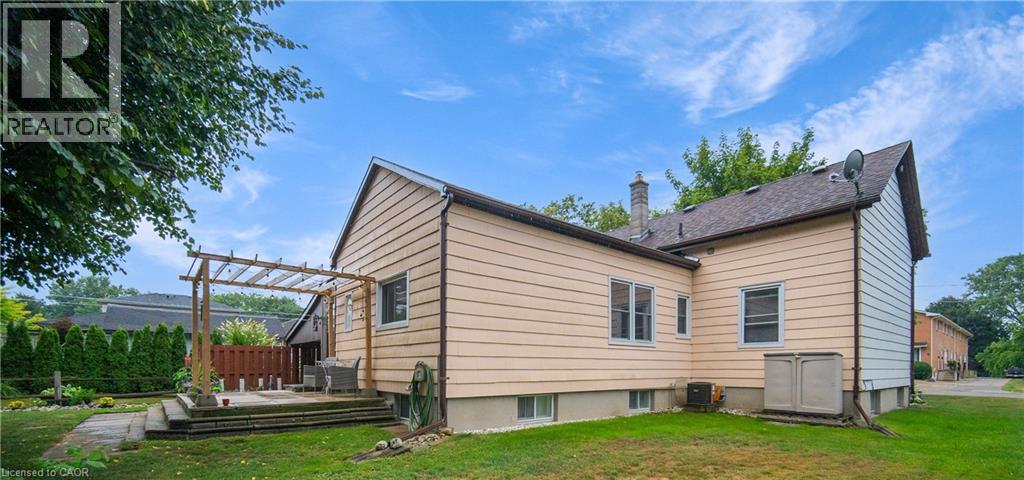 69 Bee Street, Woodstock, Ontario  N4S 3Z2 - Photo 3 - 40762176