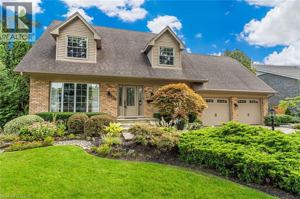158 BROAD LEAF Crescent, Ancaster, Ontario
