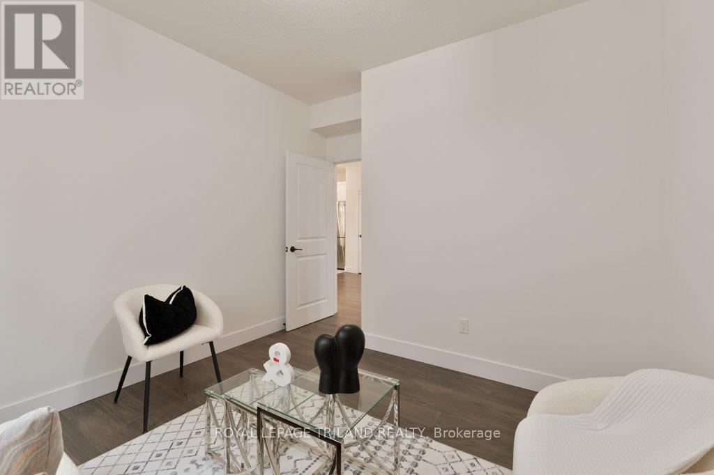 231 Roy Mcdonald Drive, London South, Ontario  N6L 0J1 - Photo 6 - X12416878