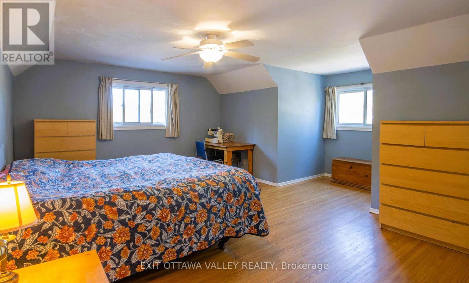 23 Sprucedale Avenue, Madawaska Valley, Ontario  K0J 1B0 - Photo 34 - X12416888