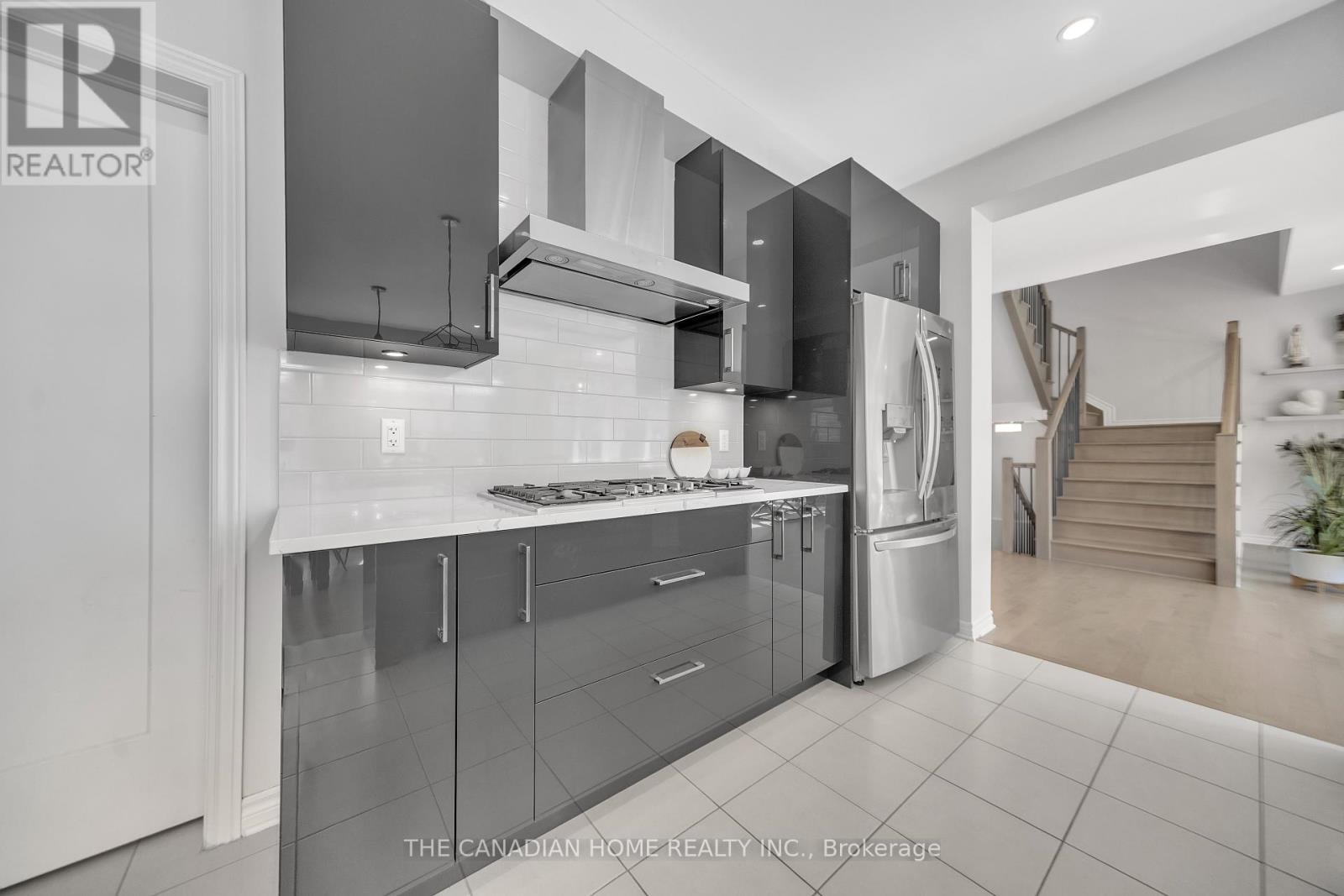 711 Moonflower Crescent, Ottawa, Ontario  K1T 0X8 - Photo 10 - X12416887