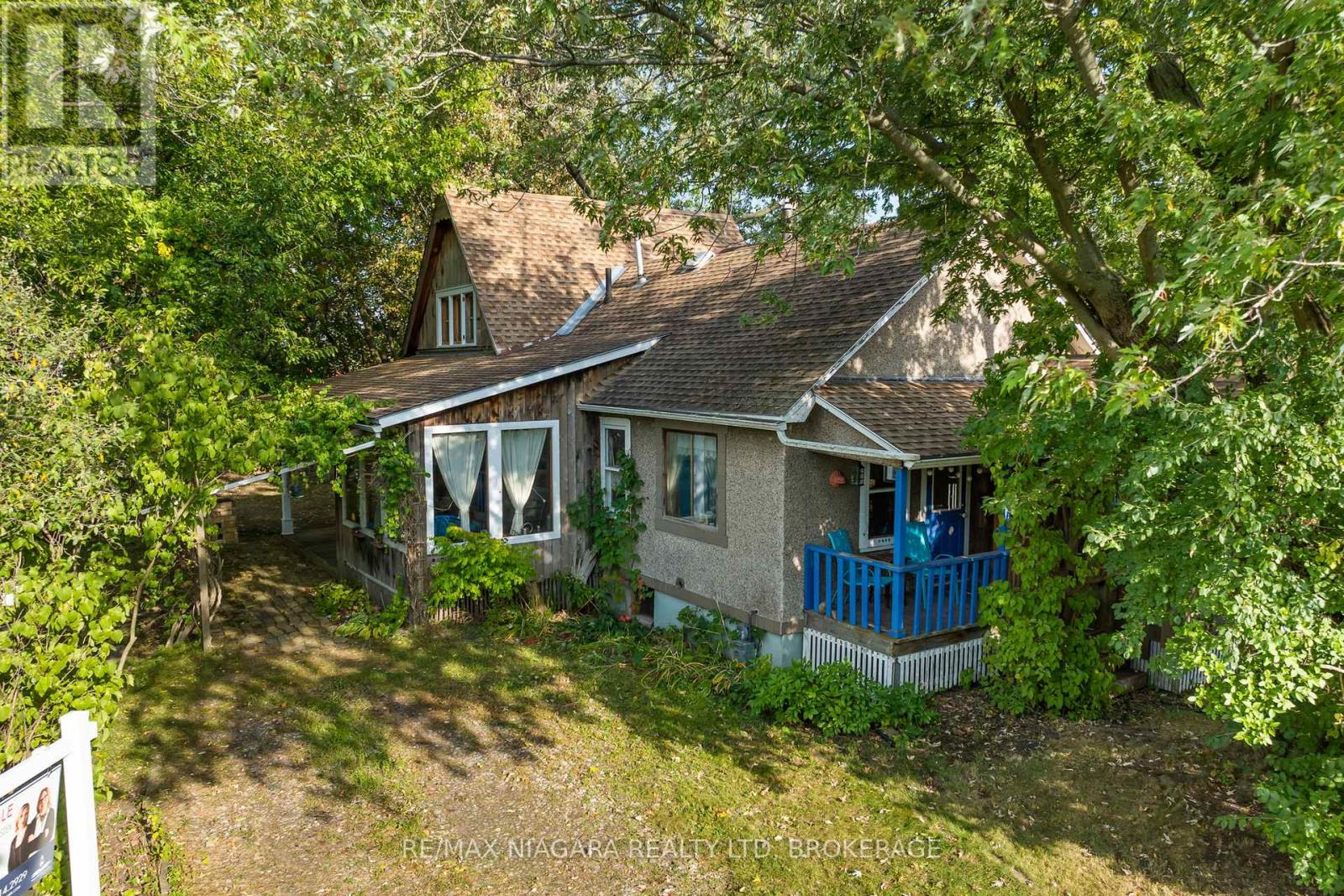 105 WEIR ROAD, port colborne (main street), Ontario