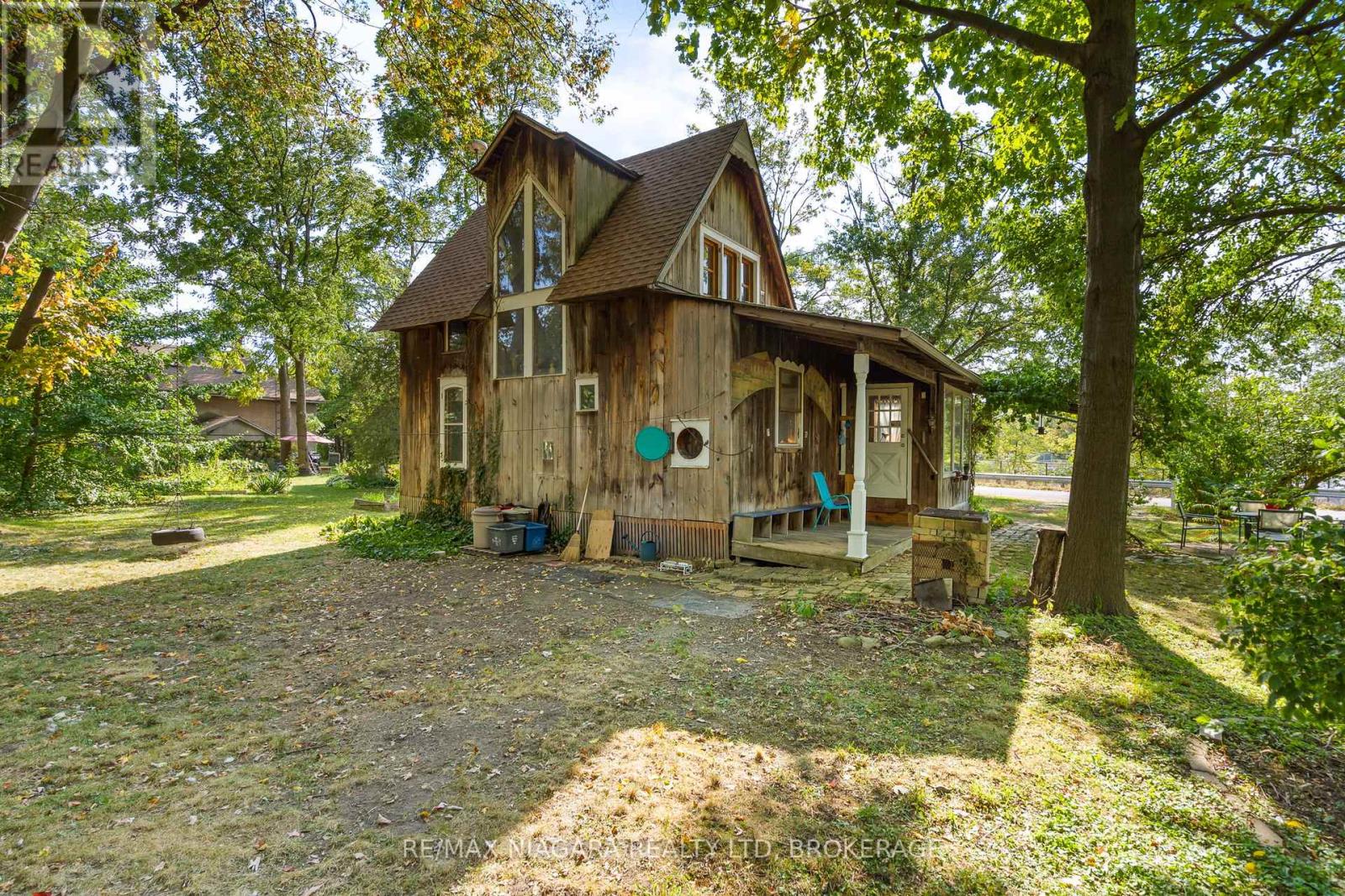 105 Weir Road, Port Colborne (Main Street), Ontario  L3K 2M8 - Photo 6 - X12416885