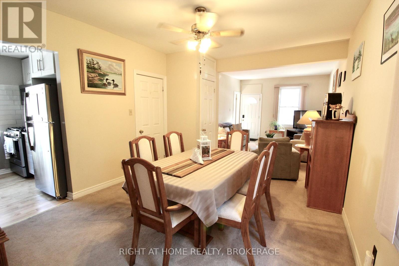 94 Canada Street, Hamilton, Ontario  L8P 1P3 - Photo 9 - X12416889