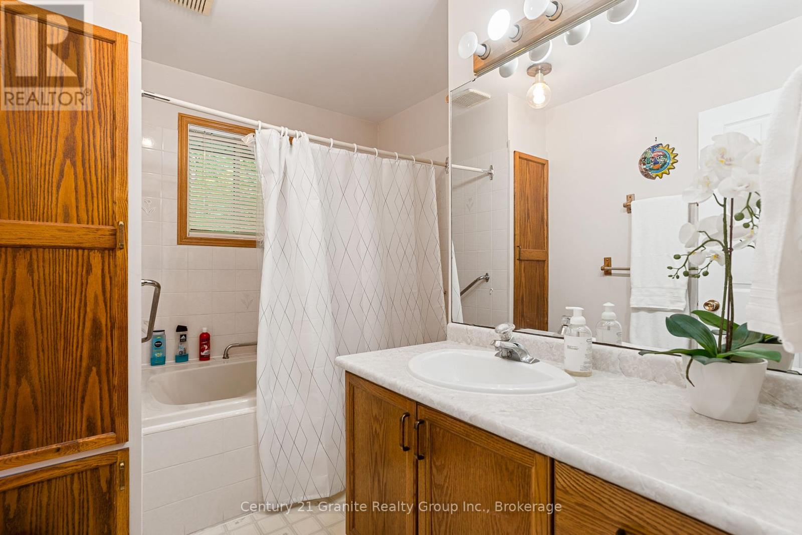 122 Suter Drive, Kawartha Lakes, Ontario  K0M 2B0 - Photo 22 - X12416883