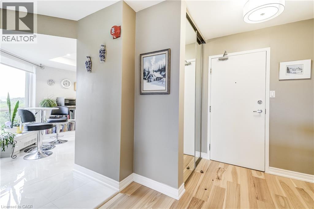 1201 North Shore Boulevard E Unit# 809, Burlington, Ontario  L7S 1Z5 - Photo 5 - 40771932