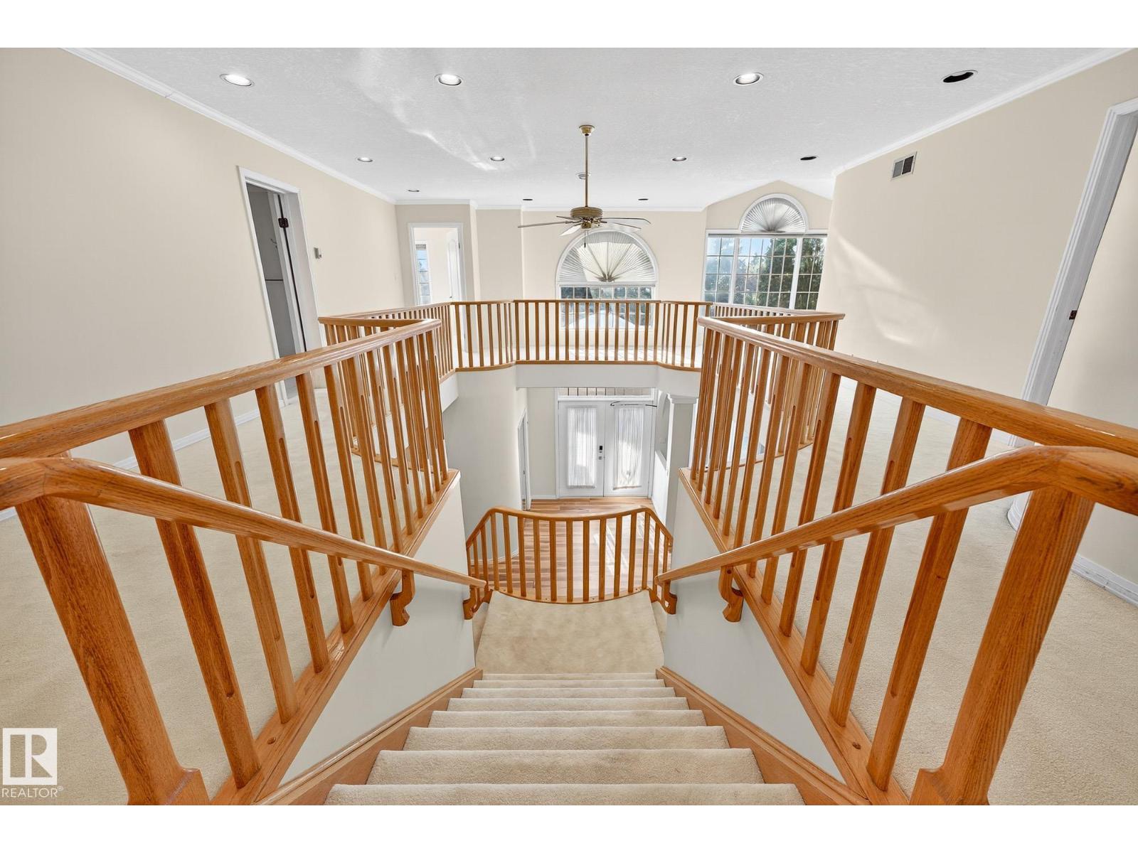 106 Farnell Cl Nw, Edmonton, Alberta  T6R 2E4 - Photo 4 - E4458753