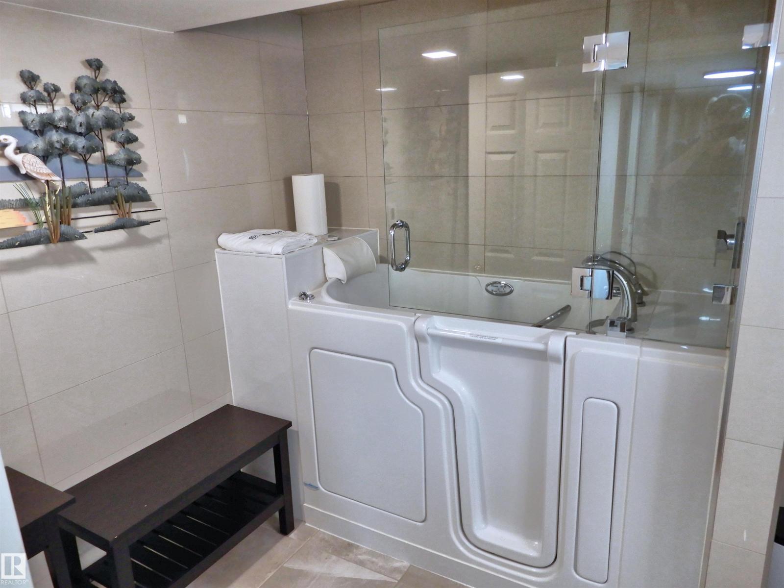 131 Walsh Cr Nw, Edmonton, Alberta  T5T 5L7 - Photo 38 - E4455017